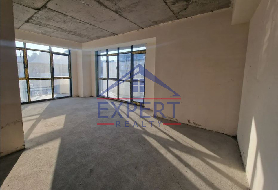 ԱՋԱՓՆՅԱԿ, ԼԵՆԻՆԳՐԱԴՅԱՆ ՓՈՂՈՑ, 3 ՍԵՆՅԱԿ