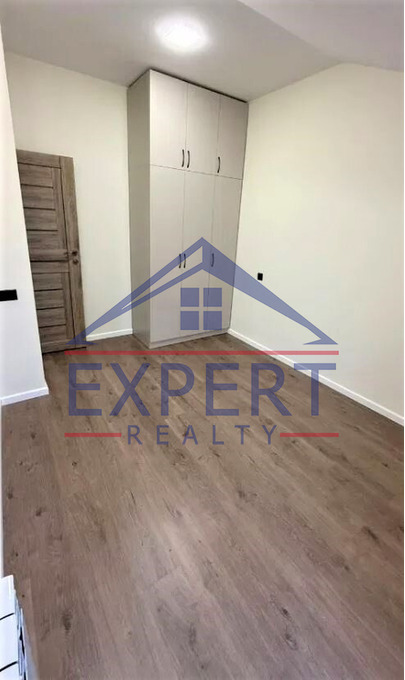 ՔԱՆԱՔԵՌ-ԶԵՅԹՈՒՆ, ՖԱՆԱՐՋՅԱՆ ՓՈՂՈՑ, 5 ՍԵՆՅԱԿ