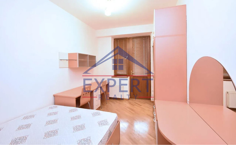 ԿԵՆՏՐՈՆ, ԵԿՄԱԼՅԱՆ ՓՈՂՈՑ    4 ՍԵՆՅԱԿ