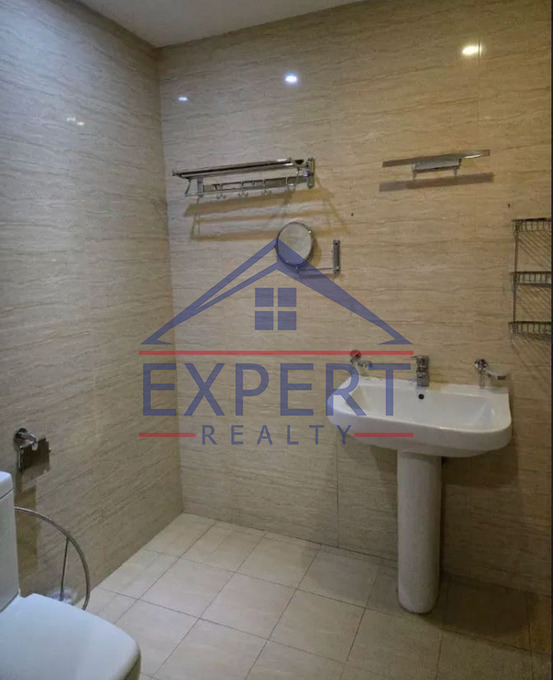 ԿԵՆՏՐՈՆ, ԱՐԱՄԻ ՓՈՂՈՑ, 4 ՍԵՆՅԱԿ