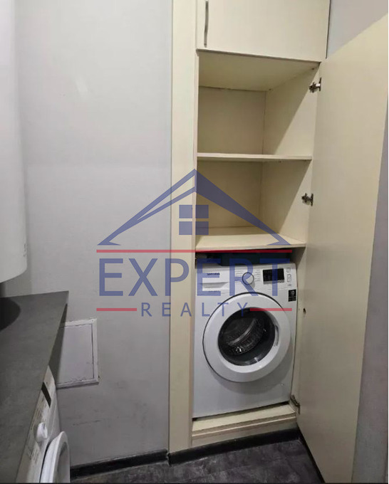 ԿԵՆՏՐՈՆ, ԱՐԱՄԻ ՓՈՂՈՑ, 4 ՍԵՆՅԱԿ