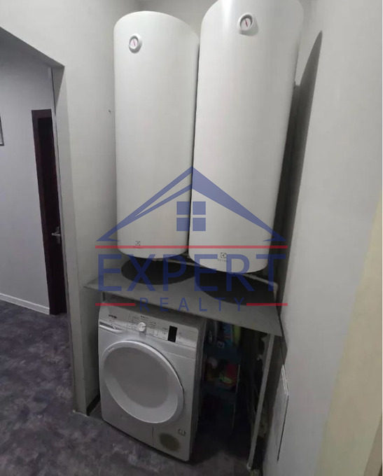 ԿԵՆՏՐՈՆ, ԱՐԱՄԻ ՓՈՂՈՑ, 4 ՍԵՆՅԱԿ