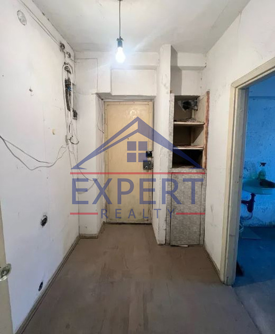 ԿԵՆՏՐՈՆ, ՍԱՅԱԹ-ՆՈՎԱ ՊՈՂՈՏԱ, 3 ՍԵՆՅԱԿ