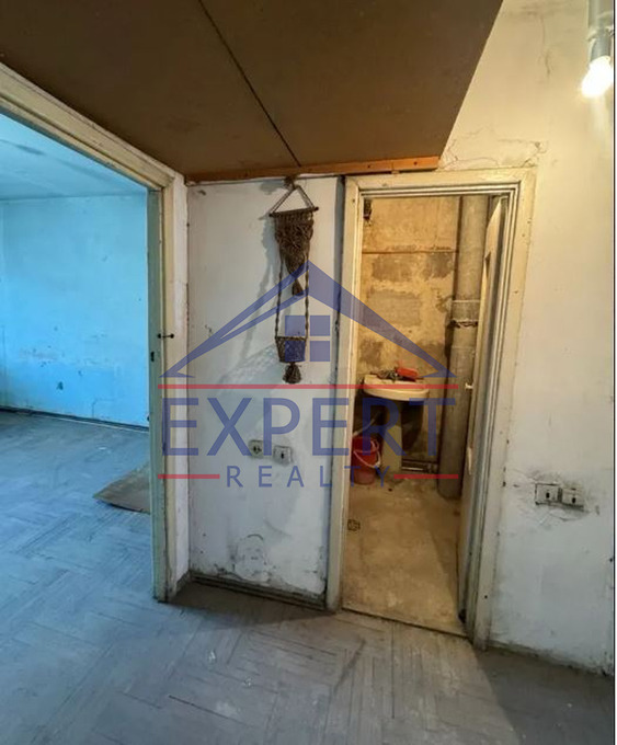 ԿԵՆՏՐՈՆ, ՍԱՅԱԹ-ՆՈՎԱ ՊՈՂՈՏԱ, 3 ՍԵՆՅԱԿ