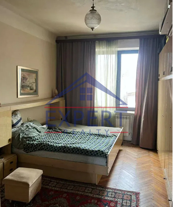 ԱՐԱԲԿԻՐ, ԿՈՄԻՏԱՍԻ ՊՈՂՈՏԱ, 4 ՍԵՆՅԱԿ