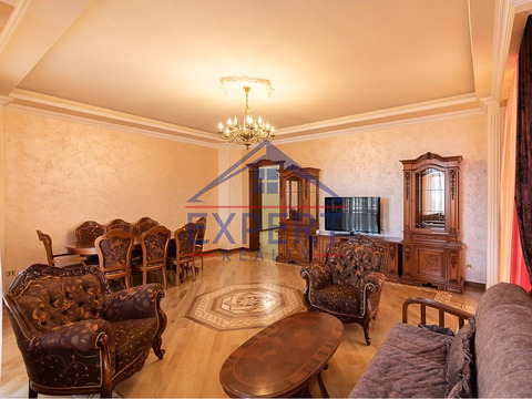 ԿԵՆՏՐՈՆ, ԱՐԱՄԻ ՓՈՂՈՑ, 4 ՍԵՆՅԱԿ