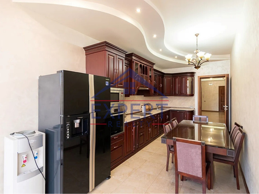 ԿԵՆՏՐՈՆ, ԱՐԱՄԻ ՓՈՂՈՑ, 4 ՍԵՆՅԱԿ