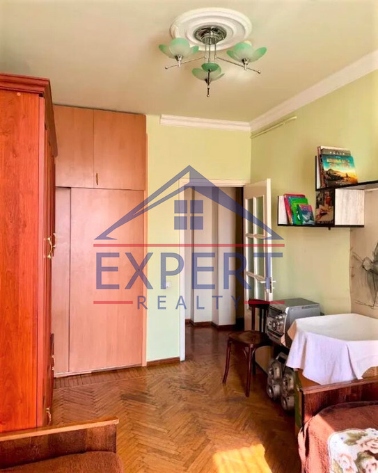 ՔԱՆԱՔԵՌ-ԶԵՅԹՈՒՆ, ԿԱՐԱՊԵՏ ՈՒԼՆԵՑԻ ՓՈՂՈՑ, 3 ՍԵՆՅԱԿ