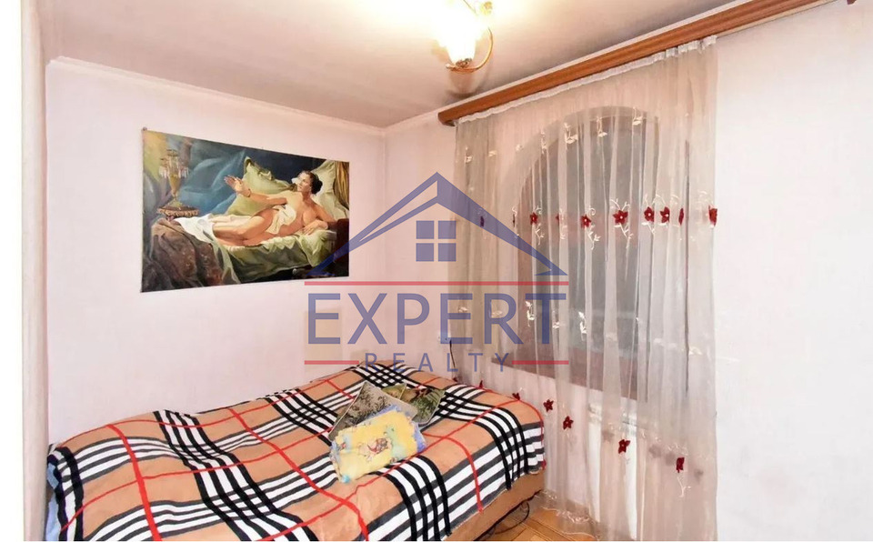 ԱՐԱԲԿԻՐ, ՄԱՄԻԿՈՆՅԱՆՑ ՓՈՂՈՑ, 2 ՍԵՆՅԱԿ