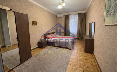 ԿԵՆՏՐՈՆ, ՄԱՇՏՈՑԻ ՊՈՂՈՏԱ, 3 ՍԵՆՅԱԿ