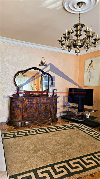 ԱՐԱԲԿԻՐ, ԱԴՈՆՑԻ ՓՈՂՈՑ, 3 ՍԵՆՅԱԿ