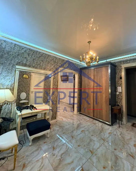 ՔԱՆԱՔԵՌ ԶԵՅԹՈՒՆ, Կ․ ՈՒԼՆԵՑԻ ՓՈՂՈՑ, 4 ՍԵՆՅԱԿ