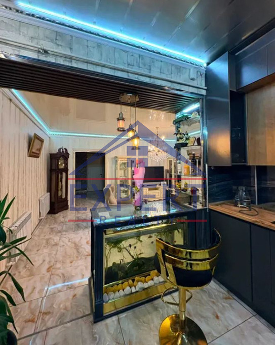 ՔԱՆԱՔԵՌ ԶԵՅԹՈՒՆ, Կ․ ՈՒԼՆԵՑԻ ՓՈՂՈՑ, 4 ՍԵՆՅԱԿ