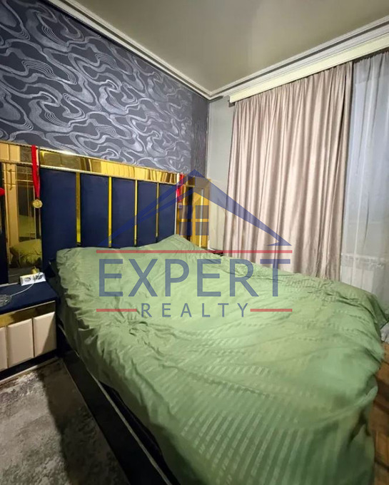 ՔԱՆԱՔԵՌ ԶԵՅԹՈՒՆ, Կ․ ՈՒԼՆԵՑԻ ՓՈՂՈՑ, 4 ՍԵՆՅԱԿ