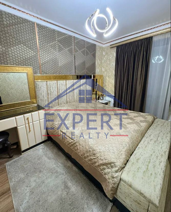 ՔԱՆԱՔԵՌ ԶԵՅԹՈՒՆ, Կ․ ՈՒԼՆԵՑԻ ՓՈՂՈՑ, 4 ՍԵՆՅԱԿ