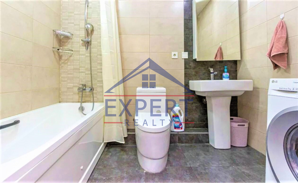 ՔԱՆԱՔԵՌ ԶԵՅԹՈՒՆ   ՊԱՐՈՒՅՐ ՍԵՎԱԿ  3 ՍԵՆՅԱԿ