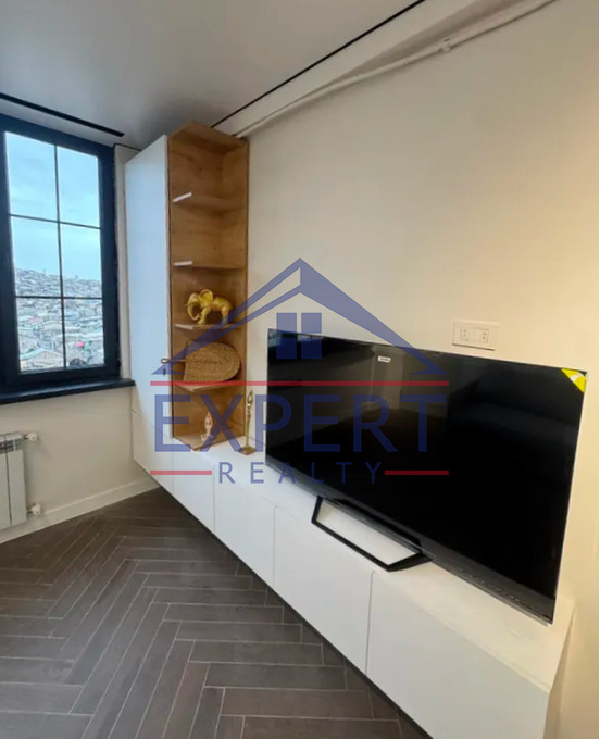 ԿԵՆՏՐՈՆ, ՆԱՐ-ԴՈՍԻ ՓՈՂՈՑ, 2 ՍԵՆՅԱԿ