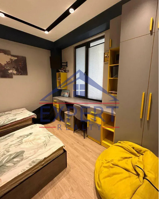 ԱՐԱԲԿԻՐ, ՍԼԱՎԻԿ ՉԻԼՈՅԱՆ, 4 ՍԵՆՅԱԿ