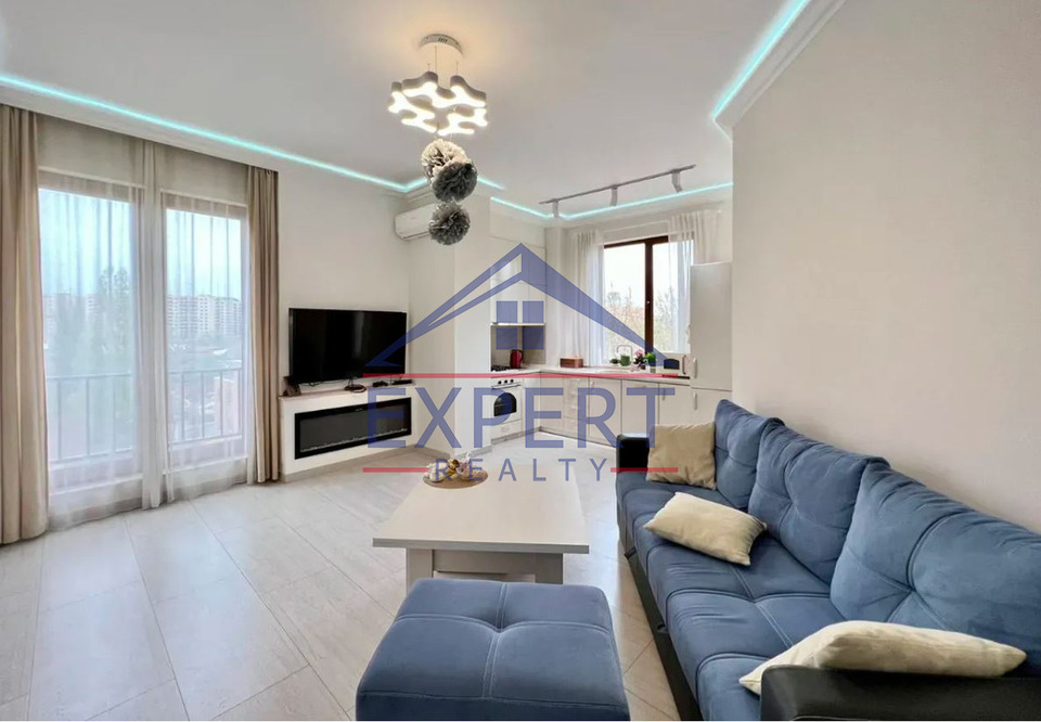 ԿԵՆՏՐՈՆ, ՄՈՎՍԵՍ ԽՈՐԵՆԱՑԻ ՓՈՂՈՑ, 3 ՍԵՆՅԱԿ