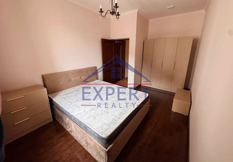 ԿԵՆՏՐՈՆ,ԱԴԱՆԱՅԻ ՓՈՂՈՑ   4 ՍԵՆԱՅԿ