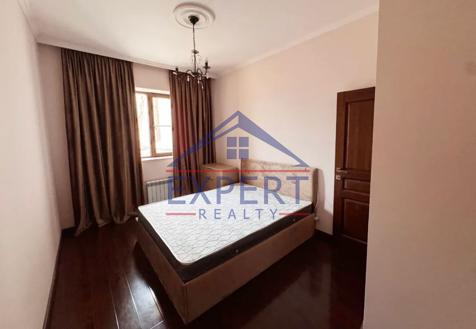 ԿԵՆՏՐՈՆ,ԱԴԱՆԱՅԻ ՓՈՂՈՑ   4 ՍԵՆԱՅԿ