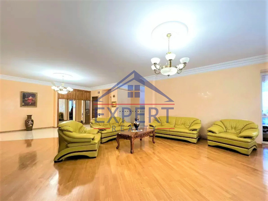 ԿԵՆՏՐՈՆ, ԱՄԻՐՅԱՆ ՓՈՂՈՑ, 4 ՍԵՆՅԱԿ