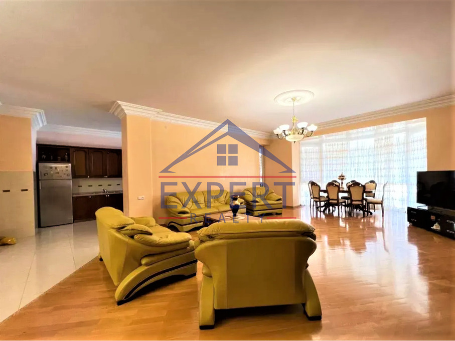 ԿԵՆՏՐՈՆ, ԱՄԻՐՅԱՆ ՓՈՂՈՑ, 4 ՍԵՆՅԱԿ