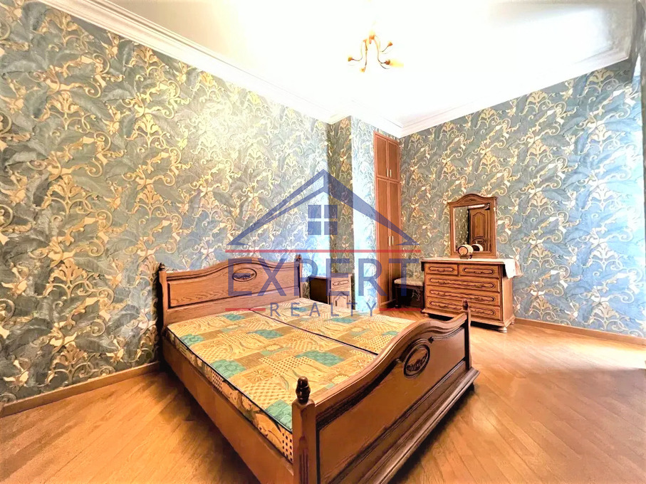 ԿԵՆՏՐՈՆ, ԱՄԻՐՅԱՆ ՓՈՂՈՑ, 4 ՍԵՆՅԱԿ