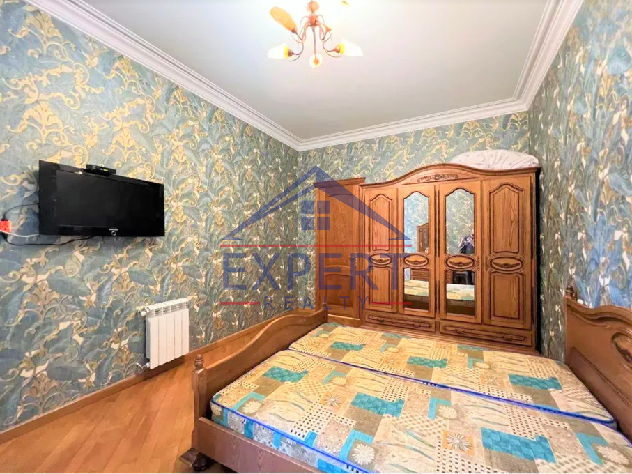 ԿԵՆՏՐՈՆ, ԱՄԻՐՅԱՆ ՓՈՂՈՑ, 4 ՍԵՆՅԱԿ