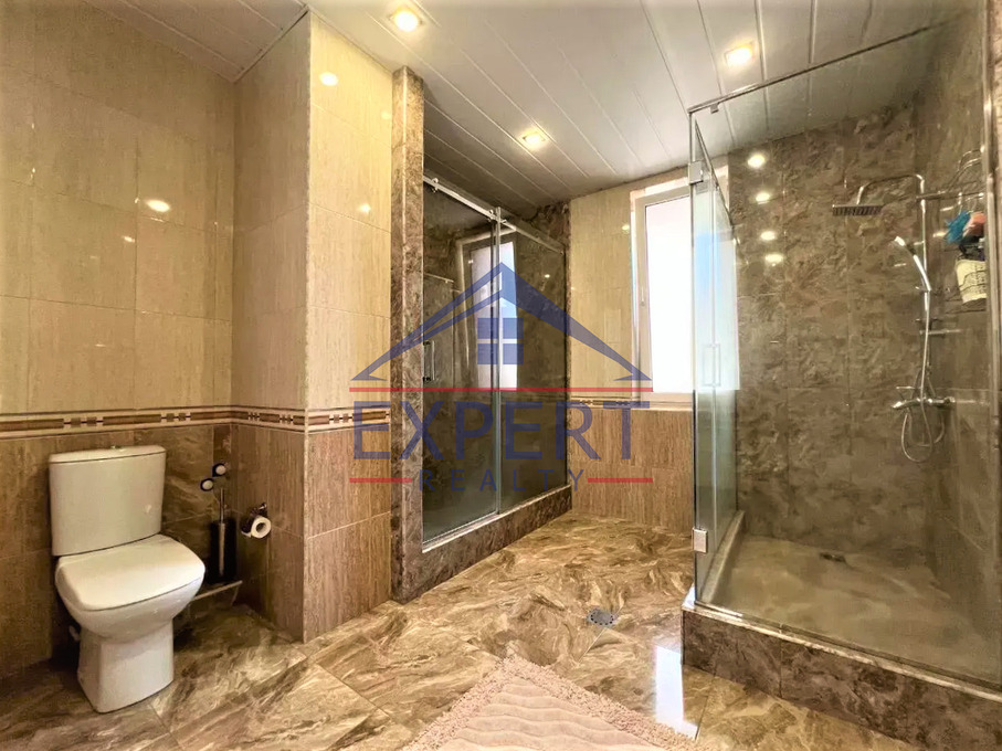 ԿԵՆՏՐՈՆ, ԱՄԻՐՅԱՆ ՓՈՂՈՑ, 4 ՍԵՆՅԱԿ