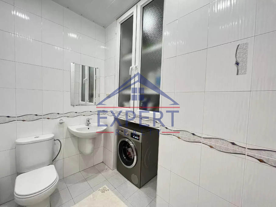 ԿԵՆՏՐՈՆ, ԱՄԻՐՅԱՆ ՓՈՂՈՑ, 4 ՍԵՆՅԱԿ