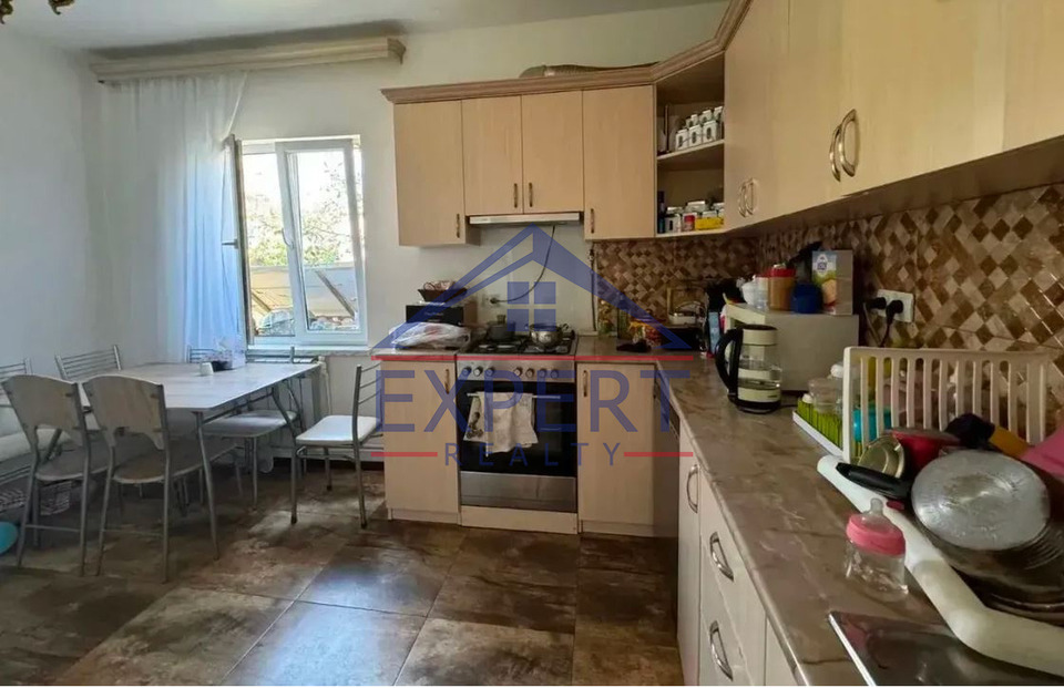 ՔԱՆԱՔԵՌ ԶԵՅԹՈՒՆ,ՎԱՐՇԱՎՅԱՆ ՓՈՂՈՑ  4 ՍԵՆՅԱԿ