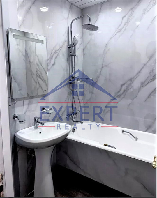 ԿԵՆՏՐՈՆ, ՍԱՐՅԱՆ ՓՈՂՈՑ, 3 ՍԵՆՅԱԿ