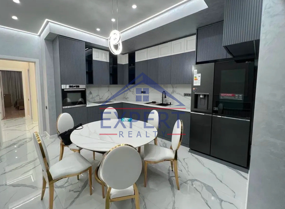 ԴԱՎԹԱՇԵՆ, ՍԱՍՆԱ ԾՌԵՐ ՓՈՂՈՑ, 4 ՍԵՆՅԱԿ