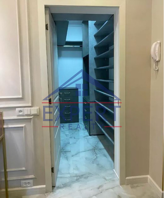 ԱՐԱԲԿԻՐ, ԱԶԱՏՈՒԹՅԱՆ ՊՈՂՈՏԱ, 2 ՍԵՆՅԱԿ