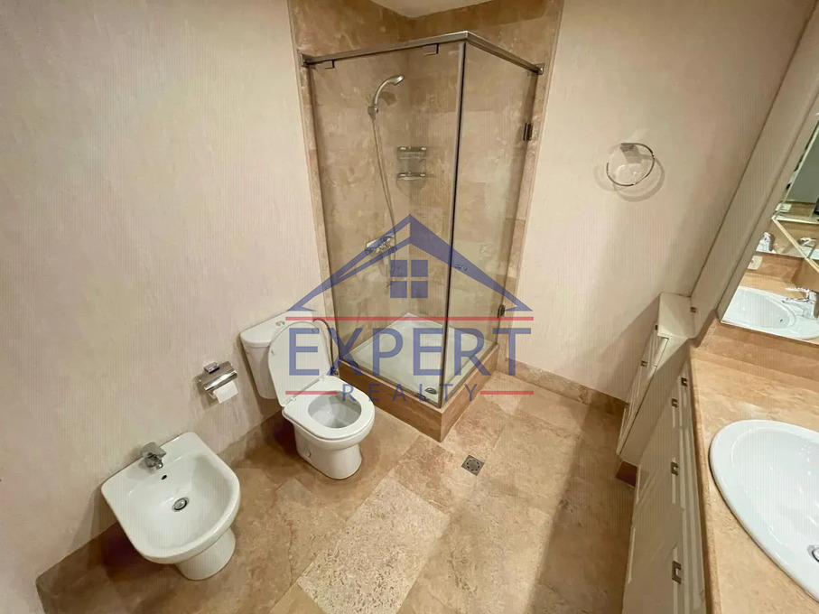 ԿԵՆՏՐՈՆ, ԿՈՂԲԱՑՈՒ ՓՈՂՈՑ, 4 ՍԵՆՅԱԿ