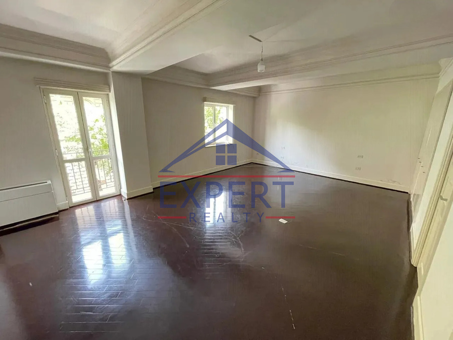 ԿԵՆՏՐՈՆ, ԿՈՂԲԱՑՈՒ ՓՈՂՈՑ, 4 ՍԵՆՅԱԿ