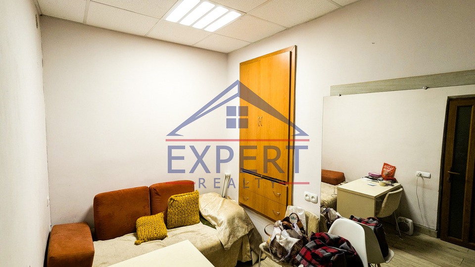 ԿԵՆՏՐՈՆ, ՄՈՍԿՈՎՅԱՆ ՓՈՂՈՑ, 32 ՔՄ