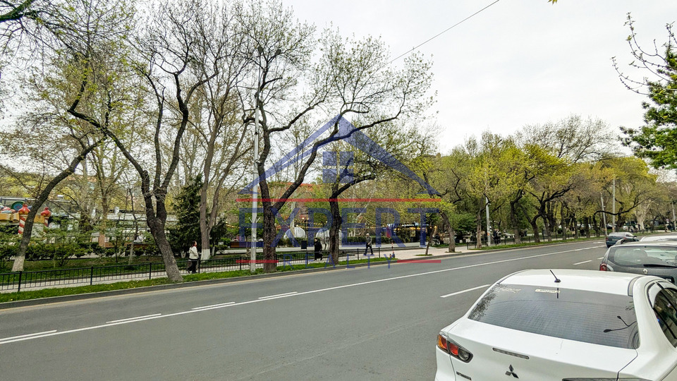 ԿԵՆՏՐՈՆ, ՄՈՍԿՈՎՅԱՆ ՓՈՂՈՑ, 32 ՔՄ