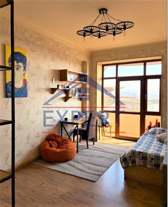 ԱՐԱԲԿԻՐ, ՕՐԲԵԼԻ ԵՂԲԱՅՐՆԵՐ ՓՈՂՈՑ, 4 ՍԵՆՅԱԿ