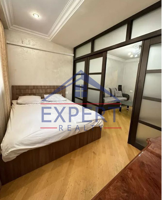 ԿԵՆՏՐՈՆ, ԿՈՂԲԱՑՈՒ ՓՈՂՈՑ, 2 ՍԵՆՅԱԿ