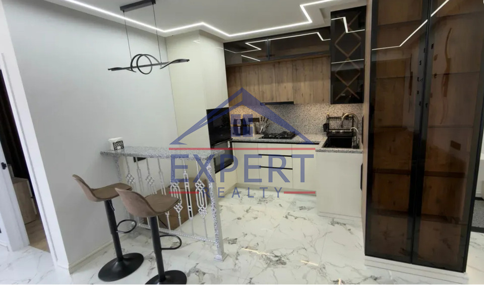 ԿԵՆՏՐՈՆ, ԲՐՅՈՒՍՈՎԻ ՓՈՂՈՑ, 3 ՍԵՆՅԱԿ