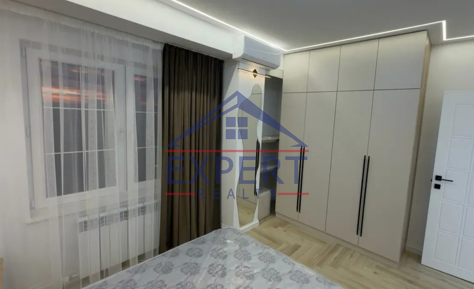 ԿԵՆՏՐՈՆ, ԲՐՅՈՒՍՈՎԻ ՓՈՂՈՑ, 3 ՍԵՆՅԱԿ