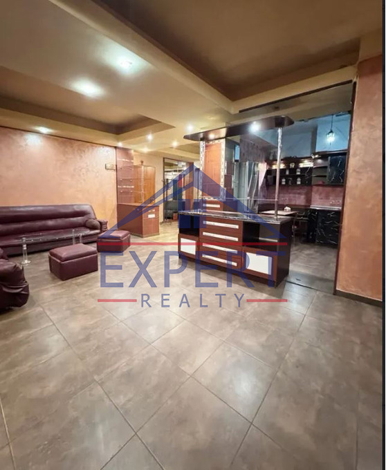 ԿԵՆՏՐՈՆ, ԴԵՂԱՏԱՆ ՓՈՂՈՑ, 3 ՍԵՆՅԱԿ