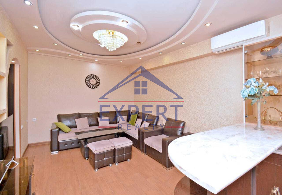 ԿԵՆՏՐՈՆ, ԿՈՂԲԱՑԻ ՓՈՂՈՑ, 2 ՍԵՆՅԱԿ