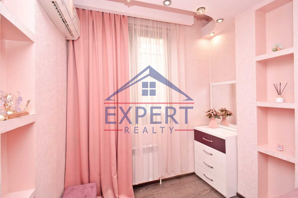 ԿԵՆՏՐՈՆ, ԿՈՂԲԱՑԻ ՓՈՂՈՑ, 2 ՍԵՆՅԱԿ