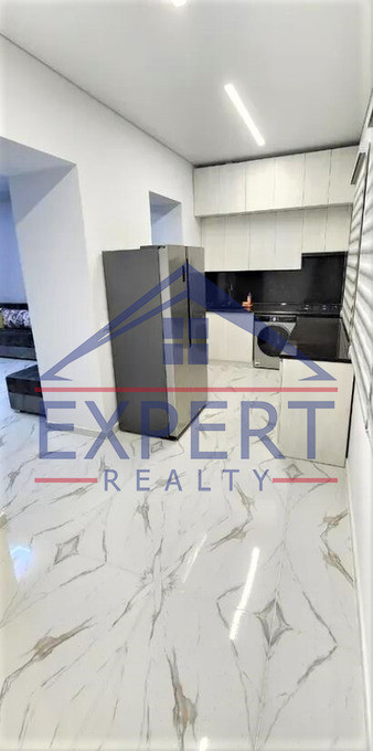 ԿԵՆՏՐՈՆ, ԳՈՒՐԶԱԴՅԱՆՆԵՐԻ ՓՈՈՂՈՑ, 3 ՍԵՆՅԱԿ