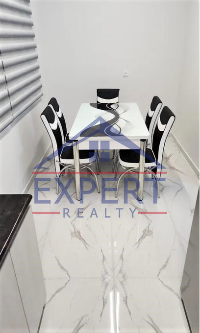 ԿԵՆՏՐՈՆ, ԳՈՒՐԶԱԴՅԱՆՆԵՐԻ ՓՈՈՂՈՑ, 3 ՍԵՆՅԱԿ