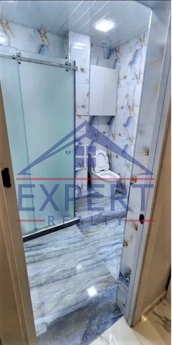 ԿԵՆՏՐՈՆ, ԳՈՒՐԶԱԴՅԱՆՆԵՐԻ ՓՈՈՂՈՑ, 3 ՍԵՆՅԱԿ