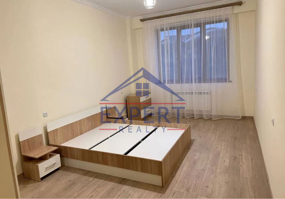 ԱՋԱՓՆՅԱԿ, ՄՈՆԹԵ ՄԵԼՔՈՆՅԱՆ 3 ՍԵՆՅԱԿ